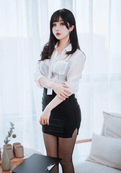 美女很黄很黄是免费的_BD英语电影完整版