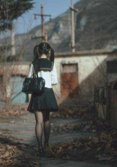 julia一区二区三区四区_DVD高清电影在线