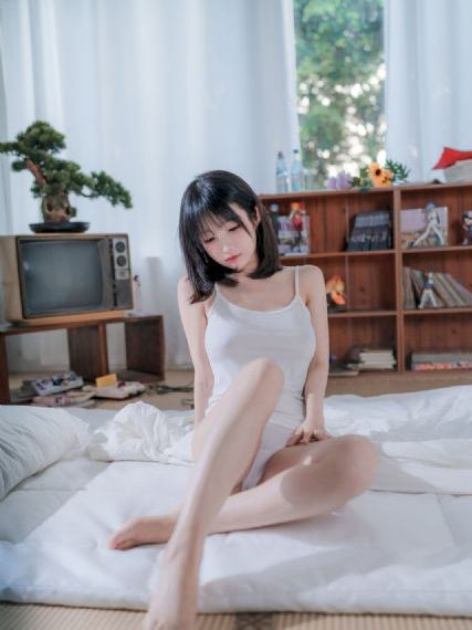 亚洲精华国产精华液_高清免费在线播放