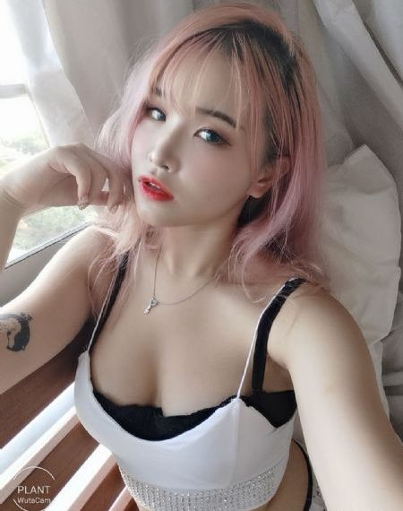 正在播放白嫩极品美乳视频动漫_蓝光在线手机播放