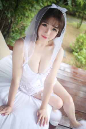 超碰2000_正片免费观看
