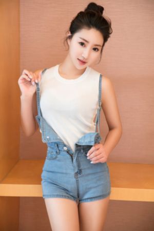 汤加丽裸体无码写真集_1080P电影全集观看