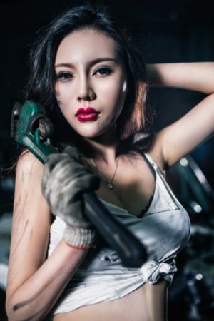国产美女献身按摩三级片激情在线看_BD韩语迅雷电影在线