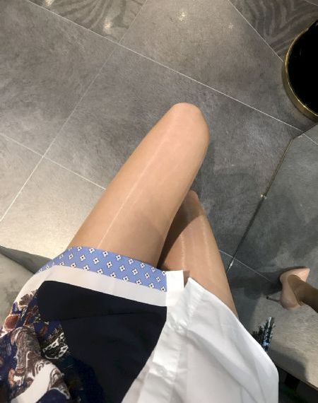 少妇被c黄在线网站蜜桃_超清免费全集观看
