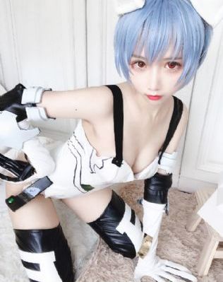 美女扒开腿免费让男人桶_免费高清观看