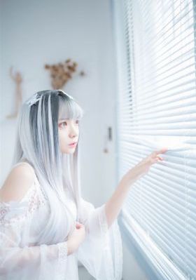 juliaann精品艳妇_720高清完整版