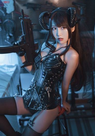 娜美被扒开腿做同人免费_国语版完整版